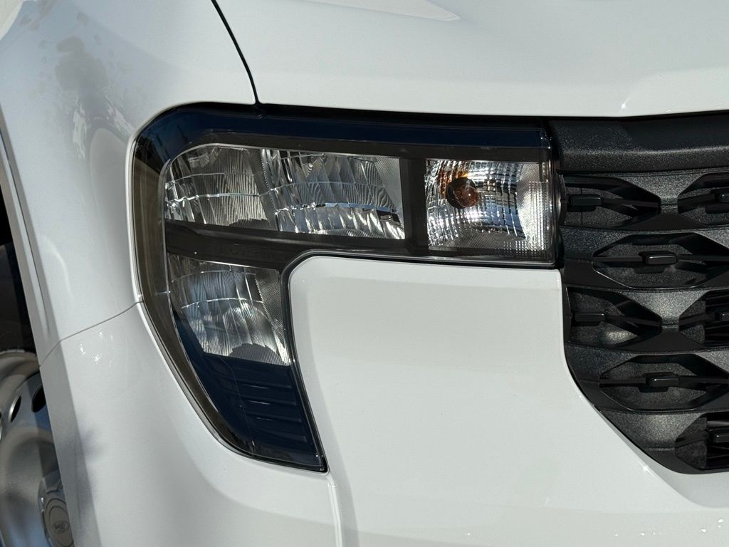 2025 Ford Maverick XL photo 3