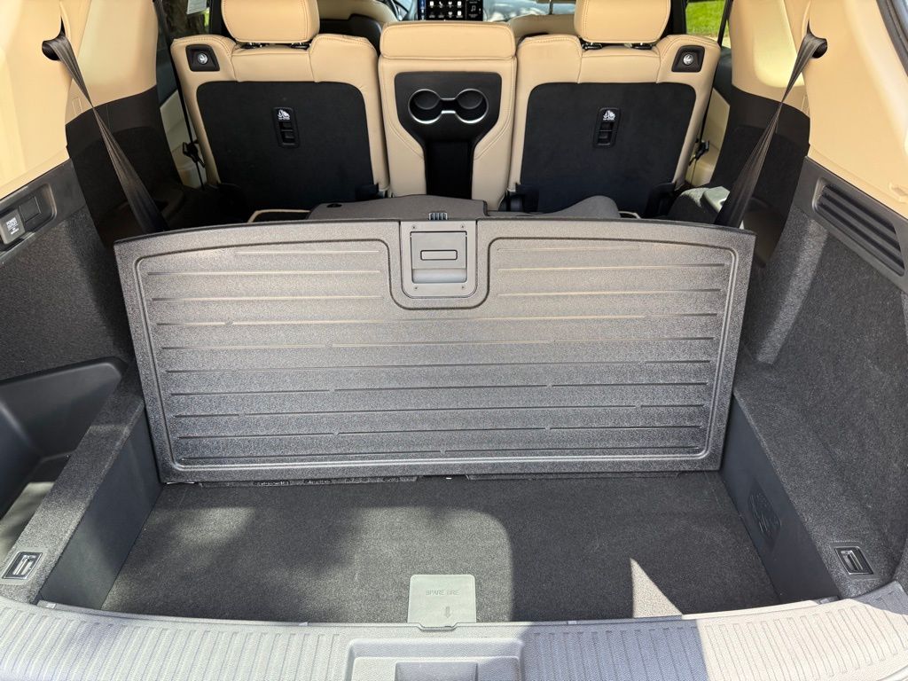 Used 2025 Canyon River Blue Metallic Acura Base image 17