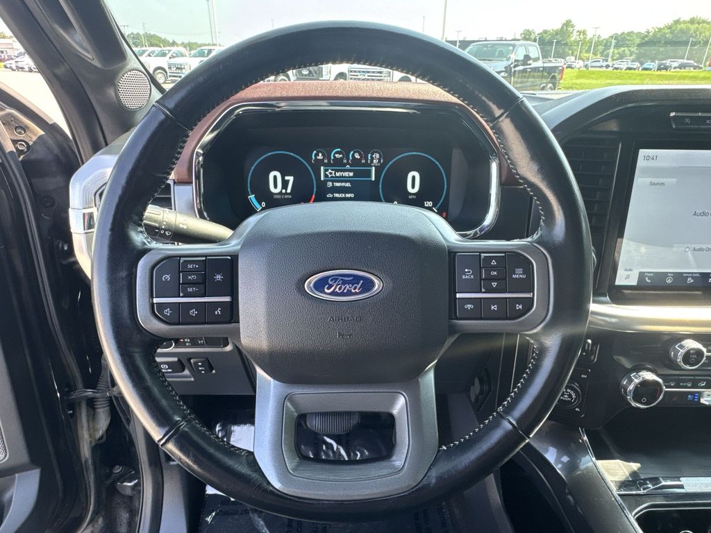 2021 Ford F-150 Lariat photo 11