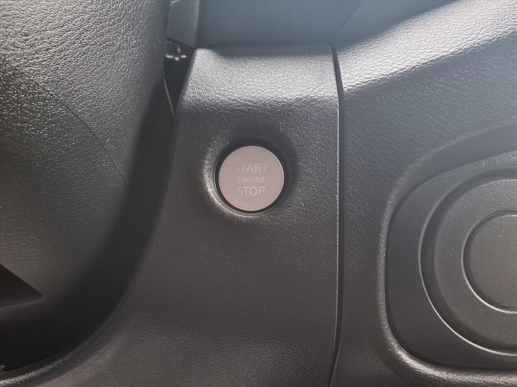 2022 Nissan Frontier Crew Cab SV photo 19
