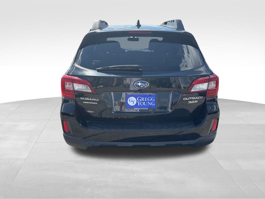 2017 Subaru Outback 3.6R Limited photo 4