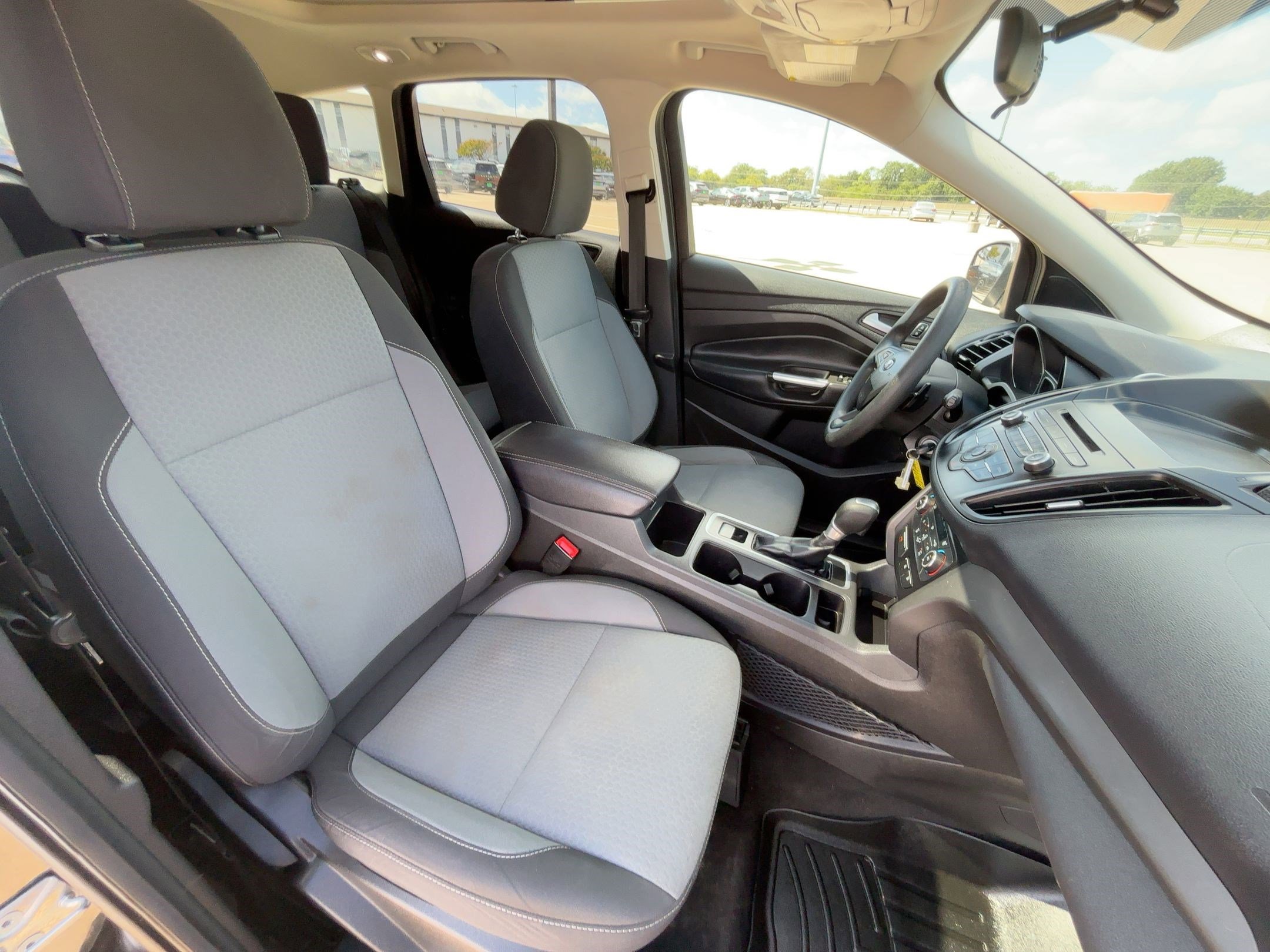 2017 Ford Escape SE photo 26