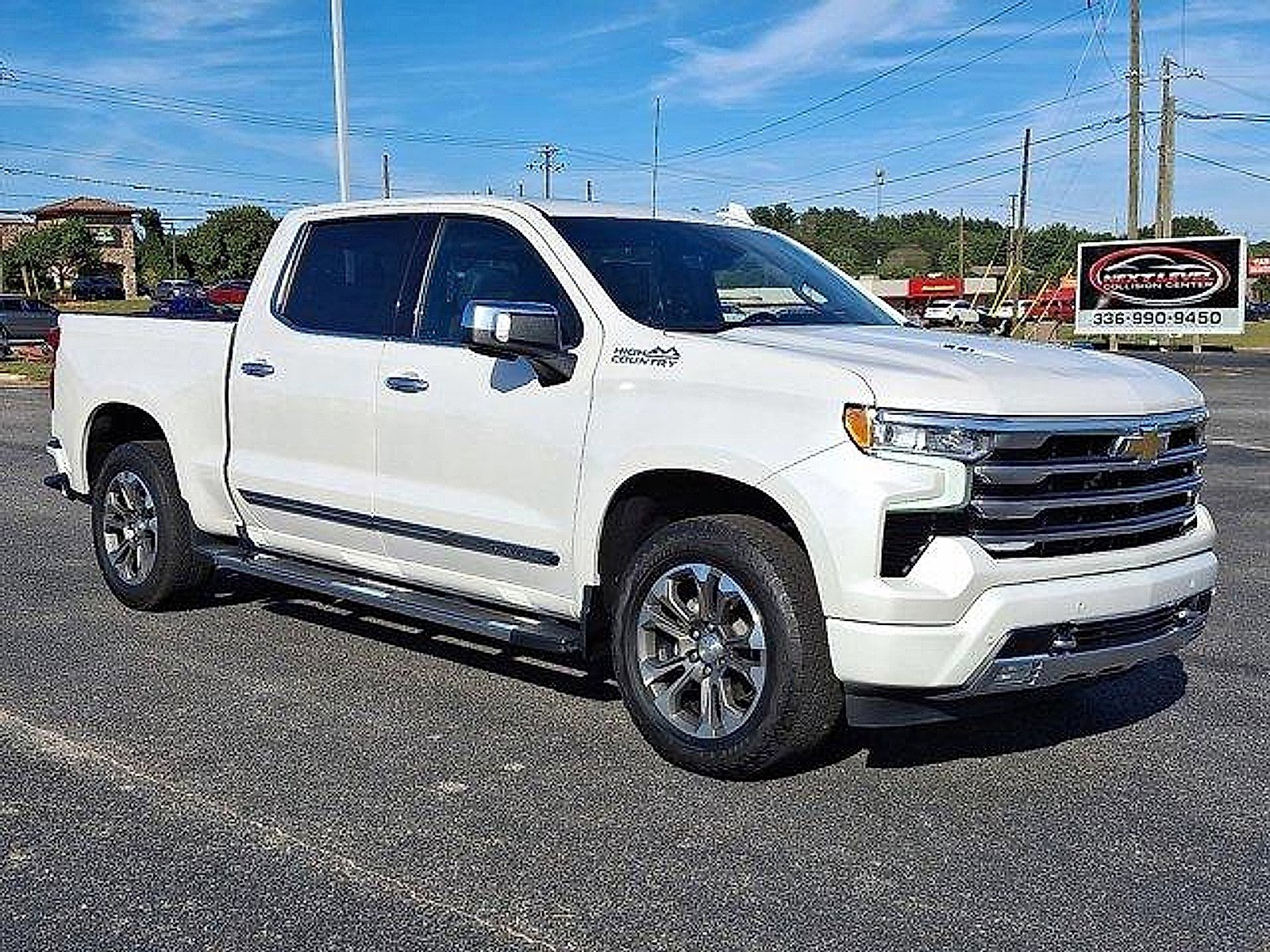 2023 Chevrolet Silverado 1500 High Country's photo