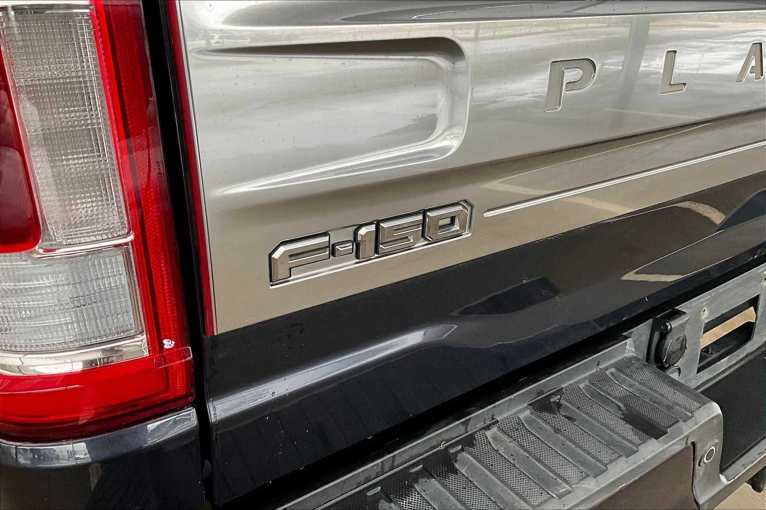 2021 Ford F-150 Platinum photo 26