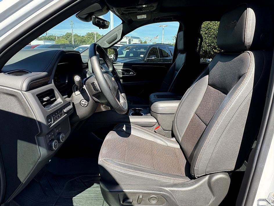 2023 Chevrolet Tahoe High Country photo 9
