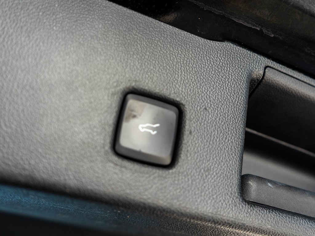 2021 Ford Escape SEL photo 29
