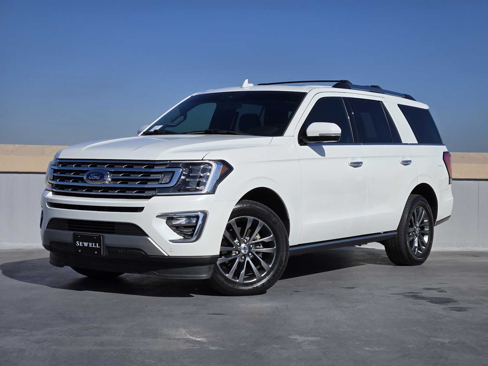 2021 Ford Expedition Limited's photo