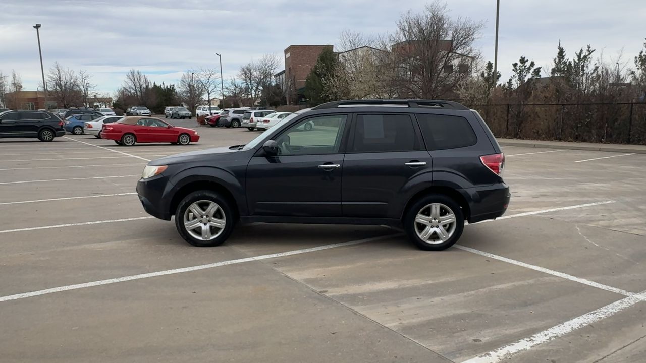2010 Subaru Forester 2.5X Premium Sport photo 2