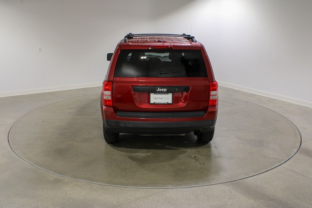 2016 Jeep Patriot Sport photo 4