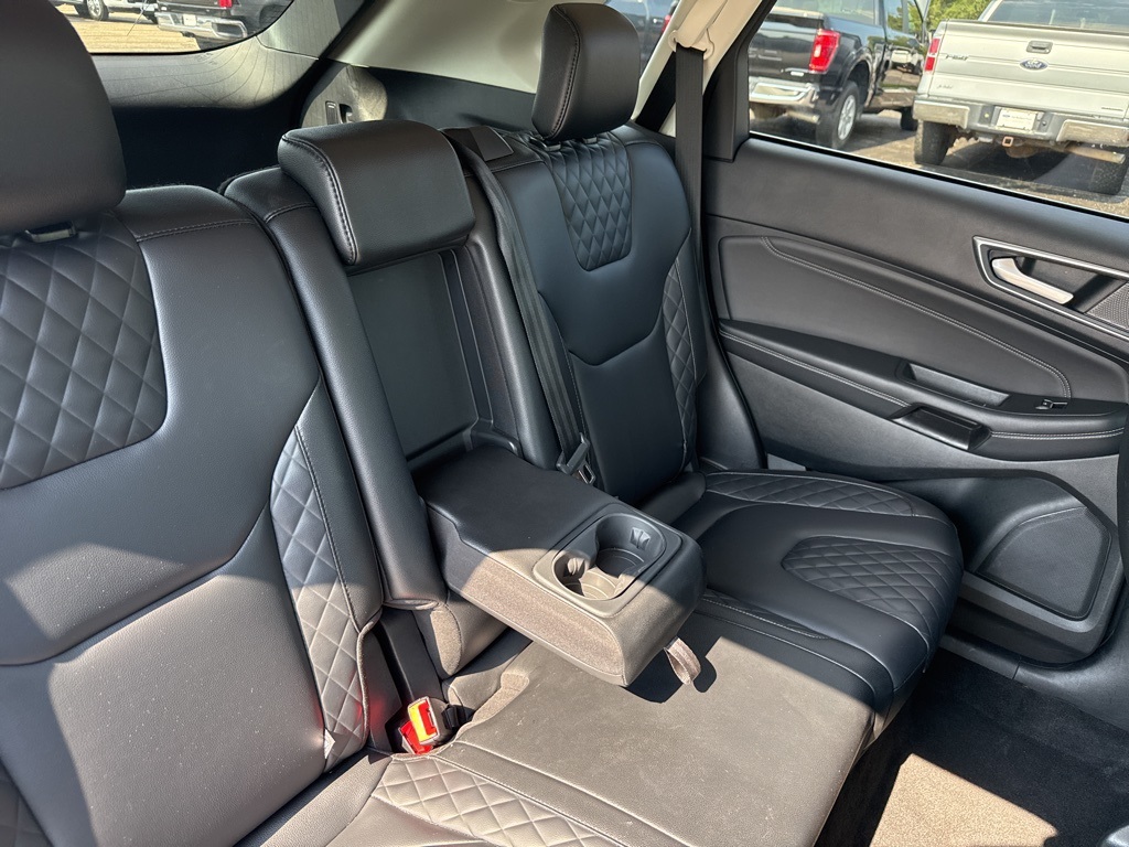 2024 Ford Edge Titanium photo 6