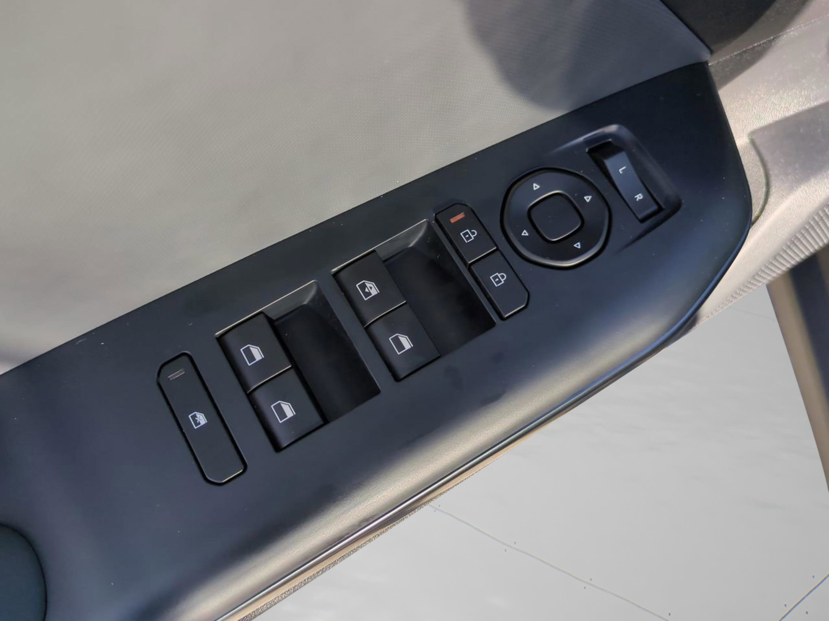 2025 Kia K4 LXS photo 22