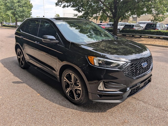 2023 Ford Edge ST photo 8