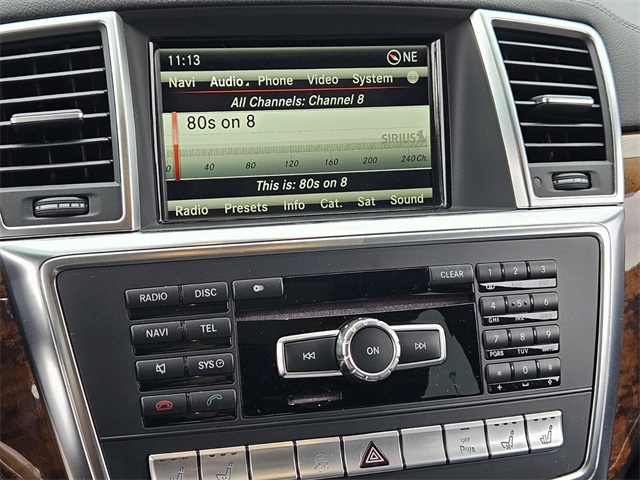 2014 Mercedes Benz GL 550 photo 23