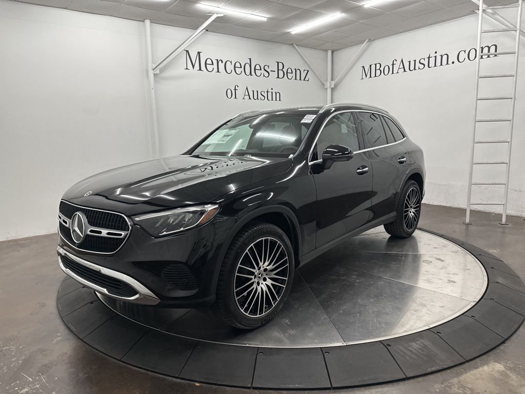 2026 Mercedes Benz GLC 300 photo 3