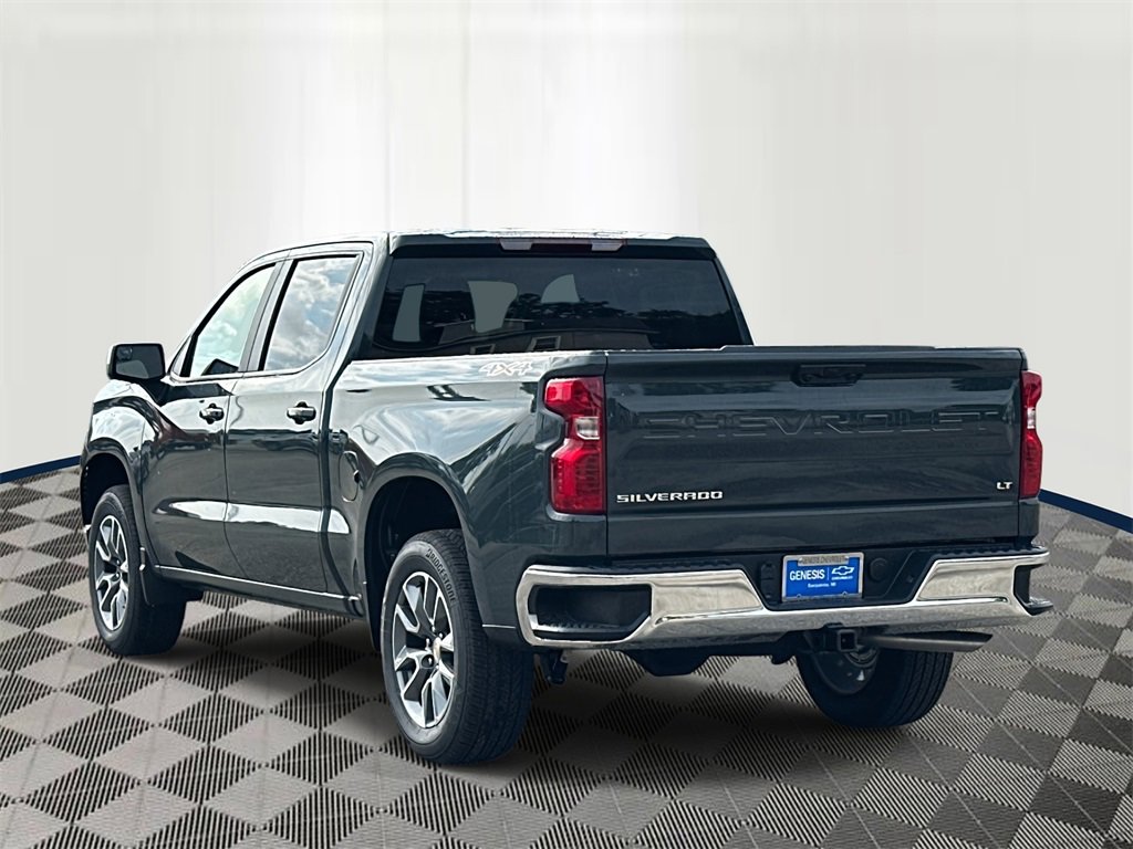 2025 Chevrolet Silverado 1500 LT photo 4