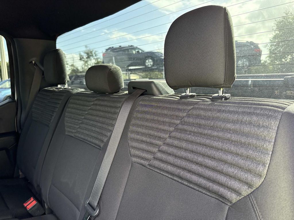 2022 Ford F-150 XL photo 12