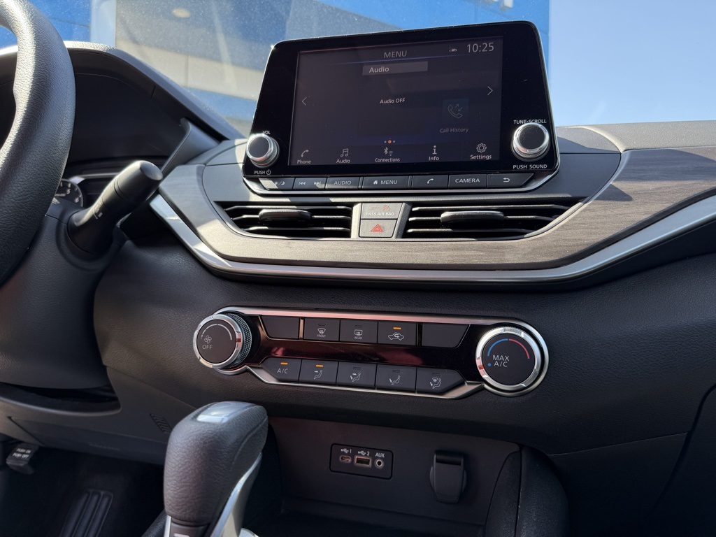 2025 Nissan Altima 2.5 SV photo 15