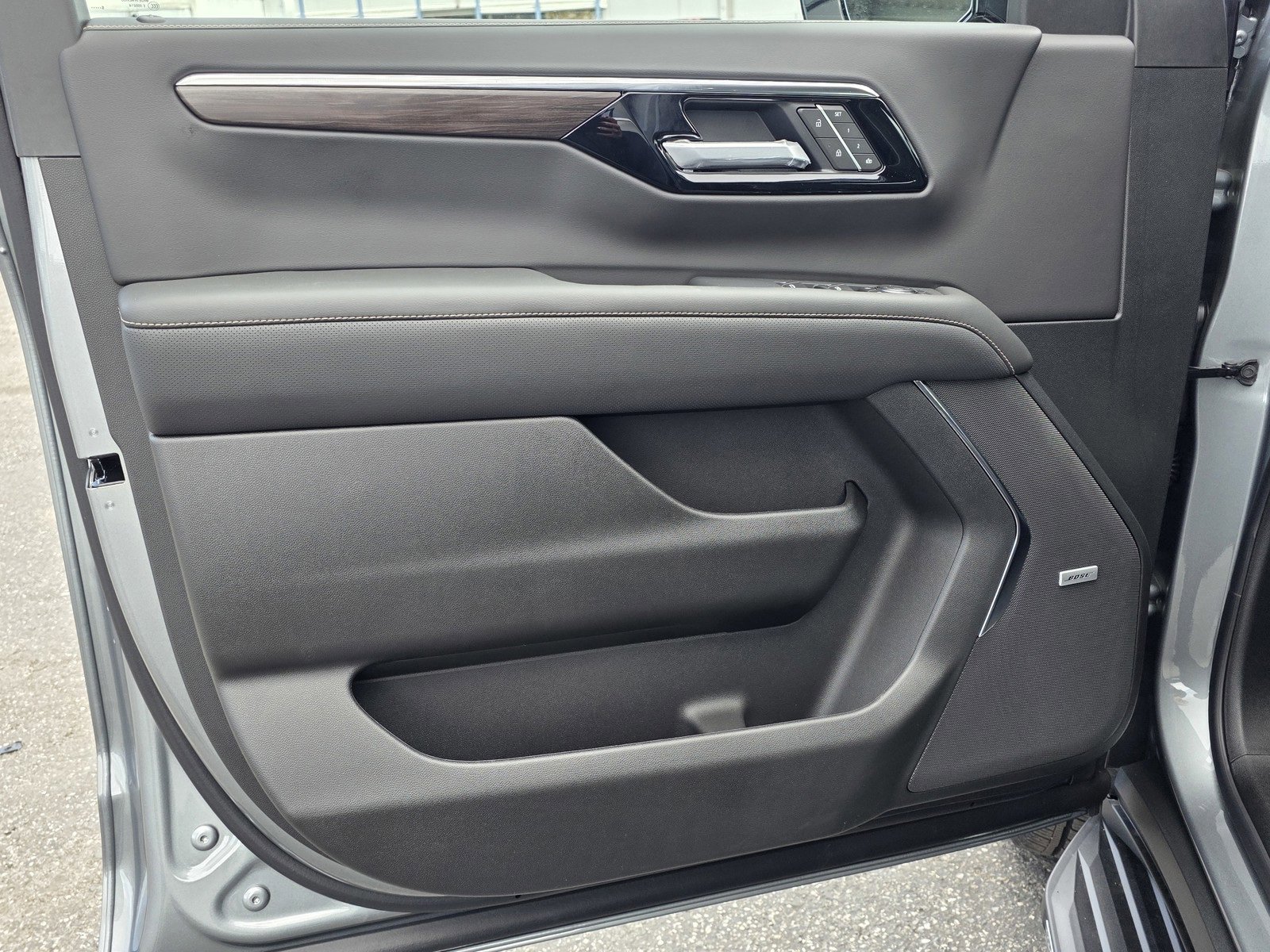 2026 Chevrolet Tahoe Premier photo 21