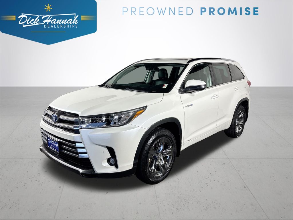 2019 Toyota Highlander Limited Platinum's photo