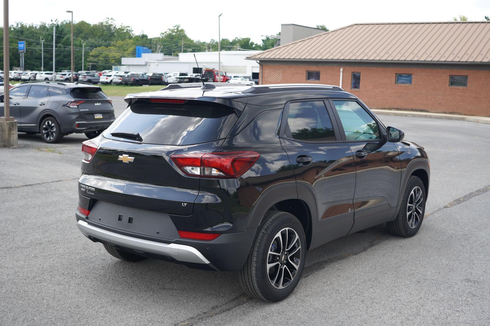 2026 Chevrolet Trailblazer LT photo 3