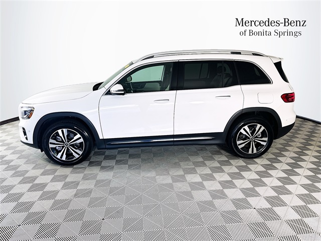 2025 Mercedes Benz GLB 250 photo 4