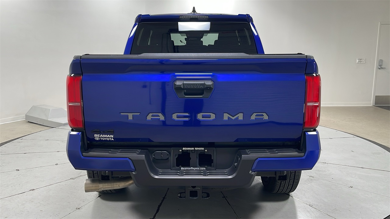 2025 Toyota Tacoma TRD Sport photo 4