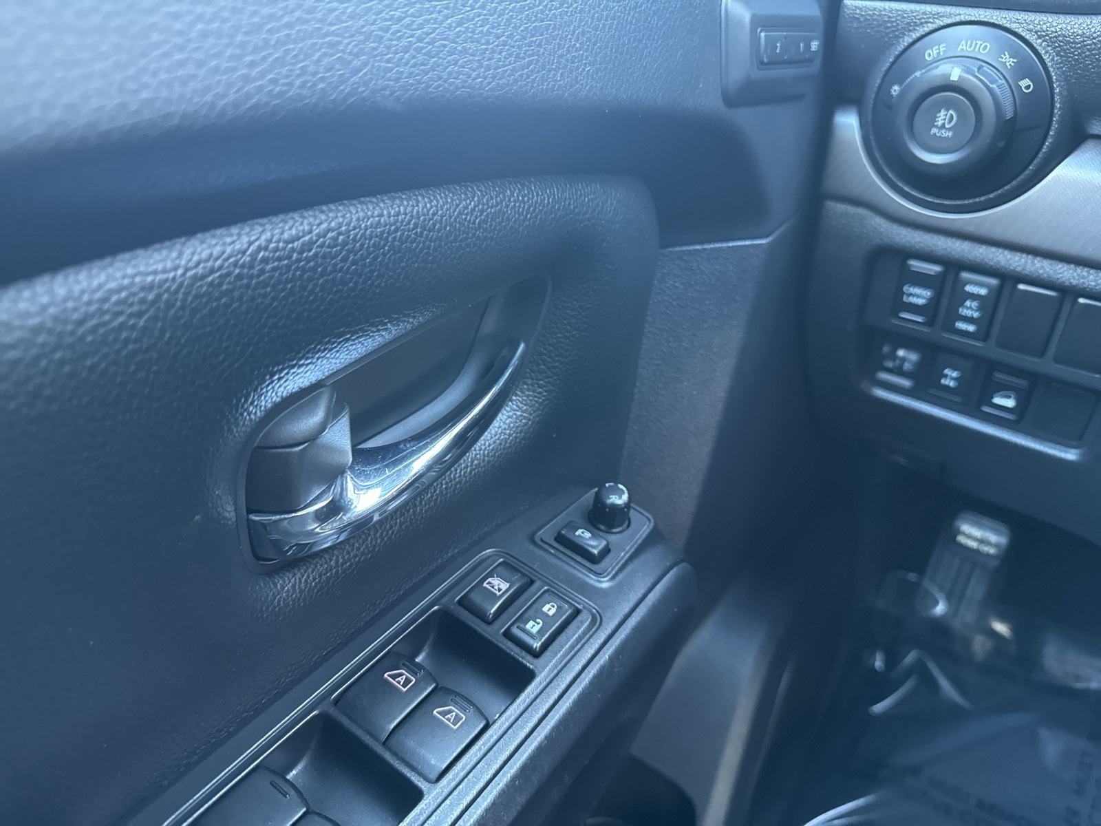 2021 Nissan Titan PRO-4X photo 31