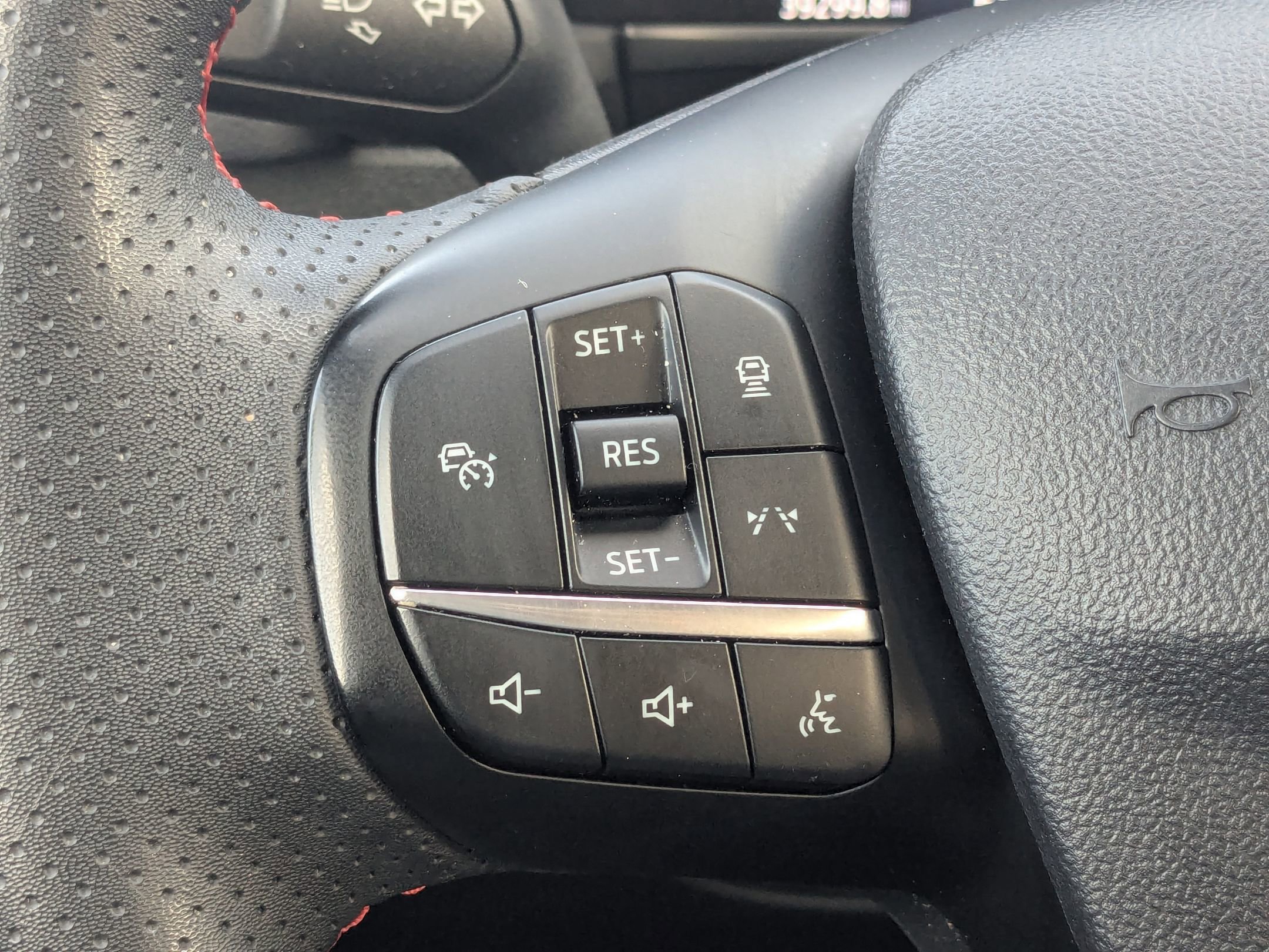 2023 Ford Escape ST-Line photo 19