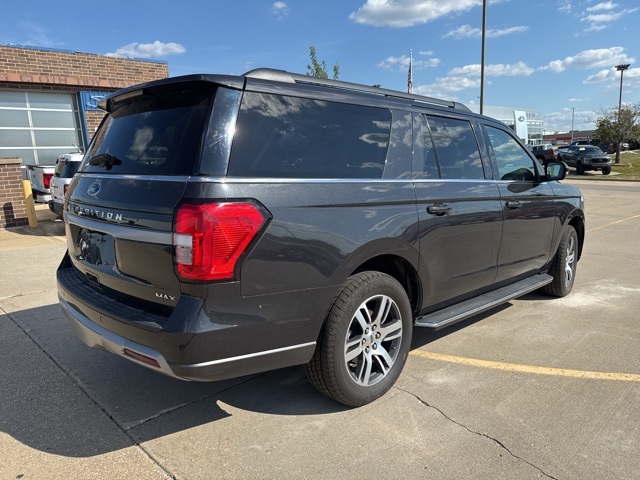 2022 Ford Expedition MAX XLT photo 4