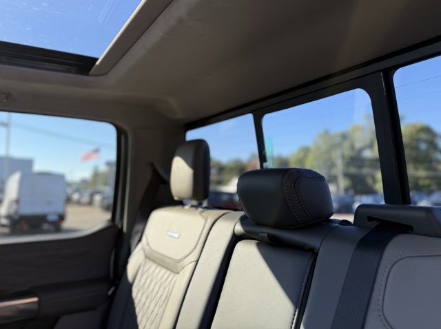 2026 Ford F-350 photo 28