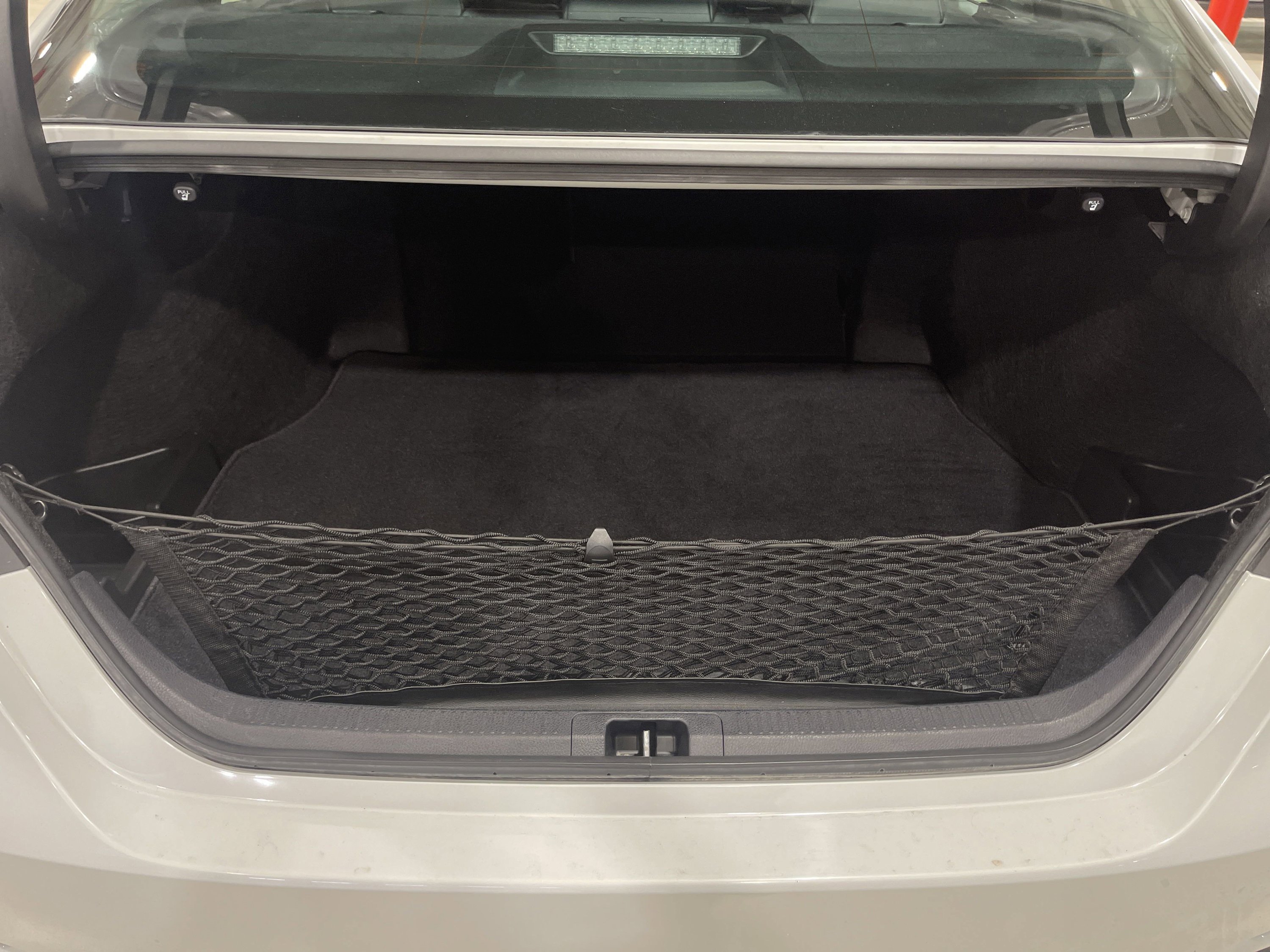 2024 Toyota Camry SE photo 9