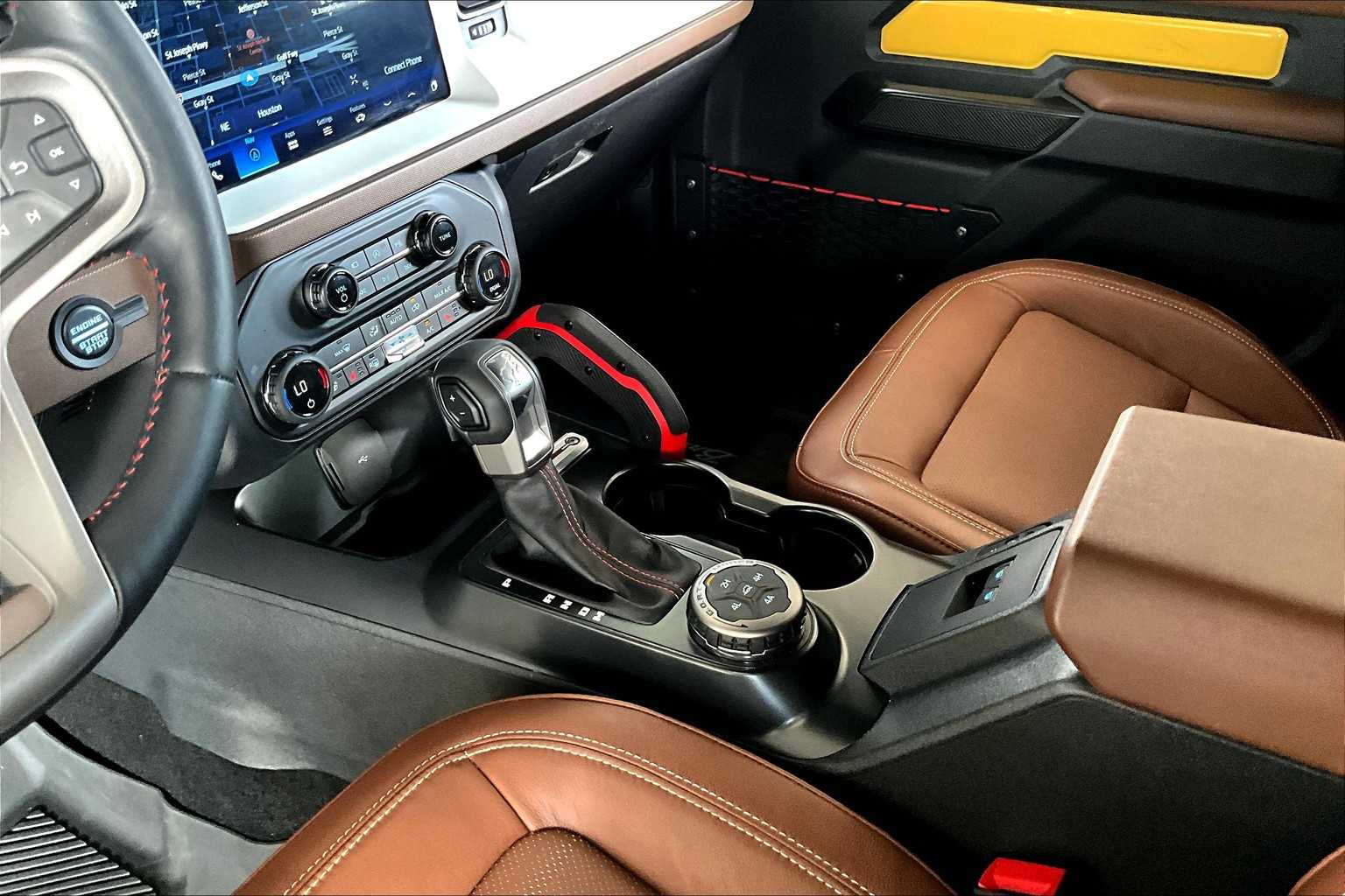 2024 Ford Bronco Heritage Limited First Edition photo 15