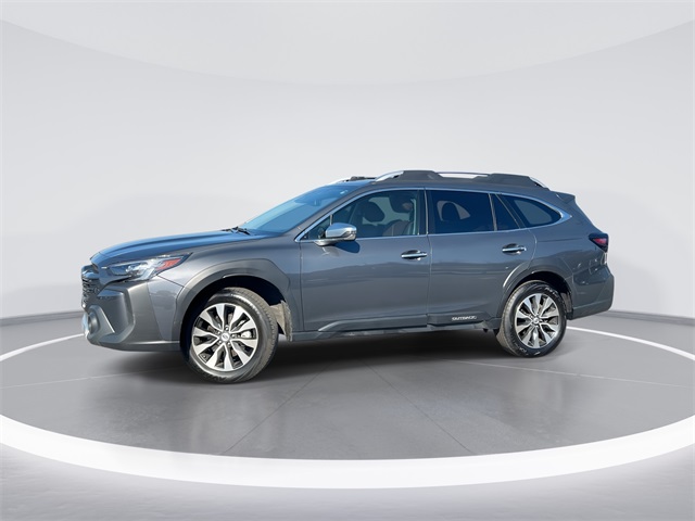 2023 Subaru Outback Touring's photo