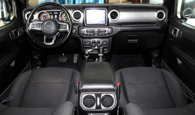 2019 Jeep Wrangler Unlimited Sahara photo 9