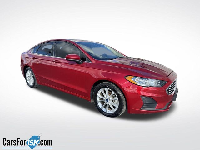 2020 Ford Fusion SE's photo