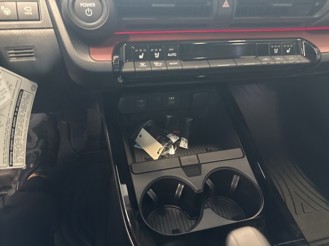 2026 Toyota Prius Plug-in Base photo 36