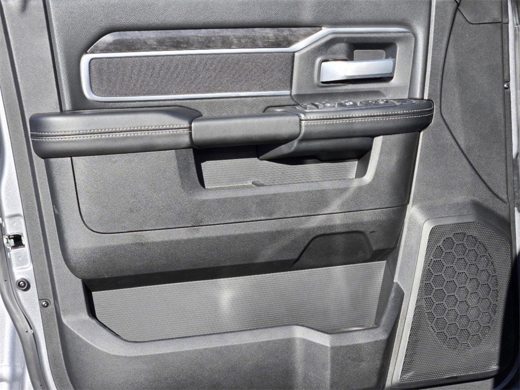 2024 Ram 2500 Big Horn photo 28