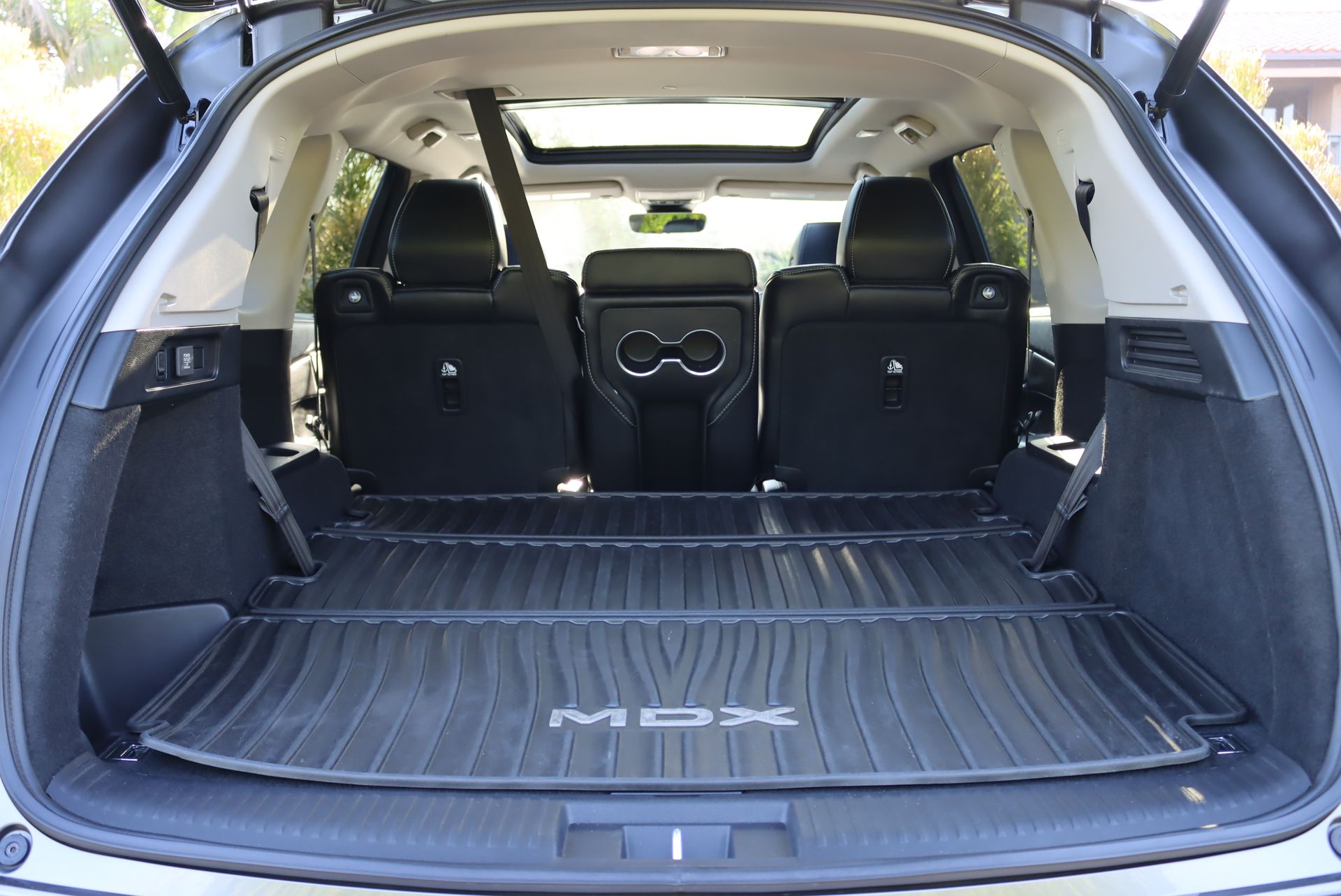 2023 Acura MDX Technology SH-AWD photo 22