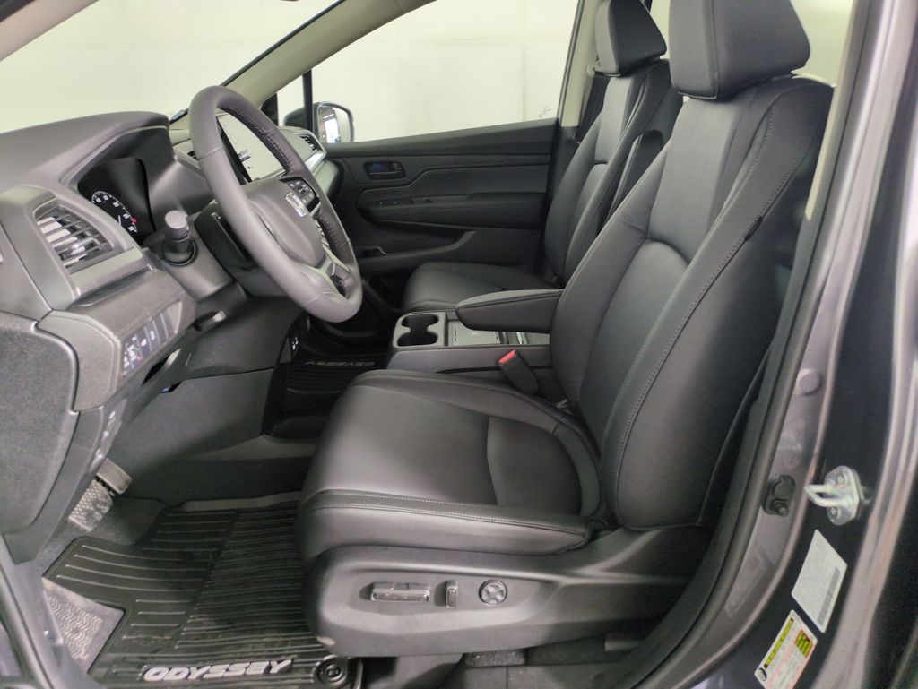 2026 Honda Odyssey EX-L photo 9