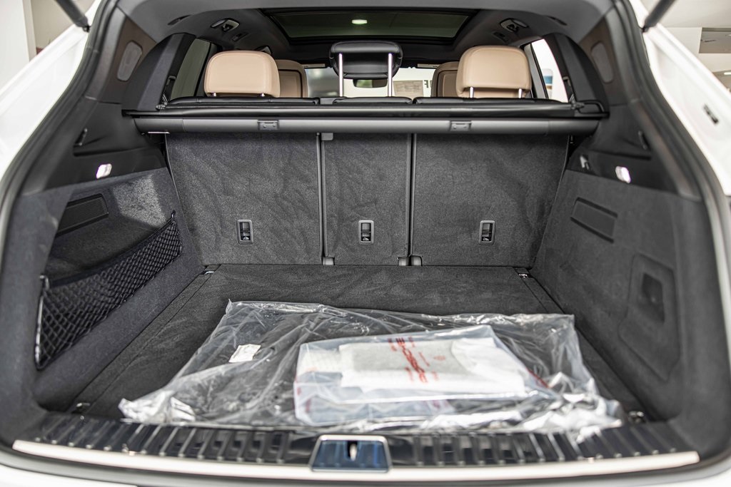 2025 PORSCHE CAYENNE - Image 16