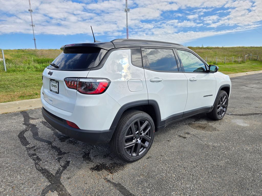 2026 Jeep Compass Limited Altitude photo 2