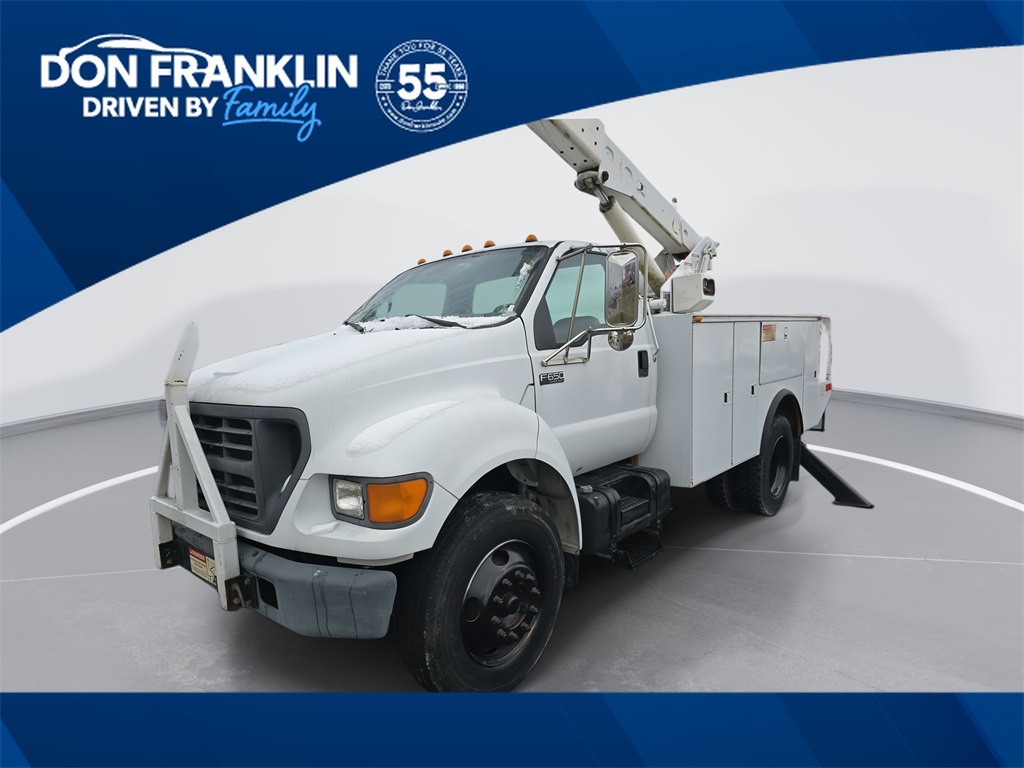 2000 Ford F-650's photo