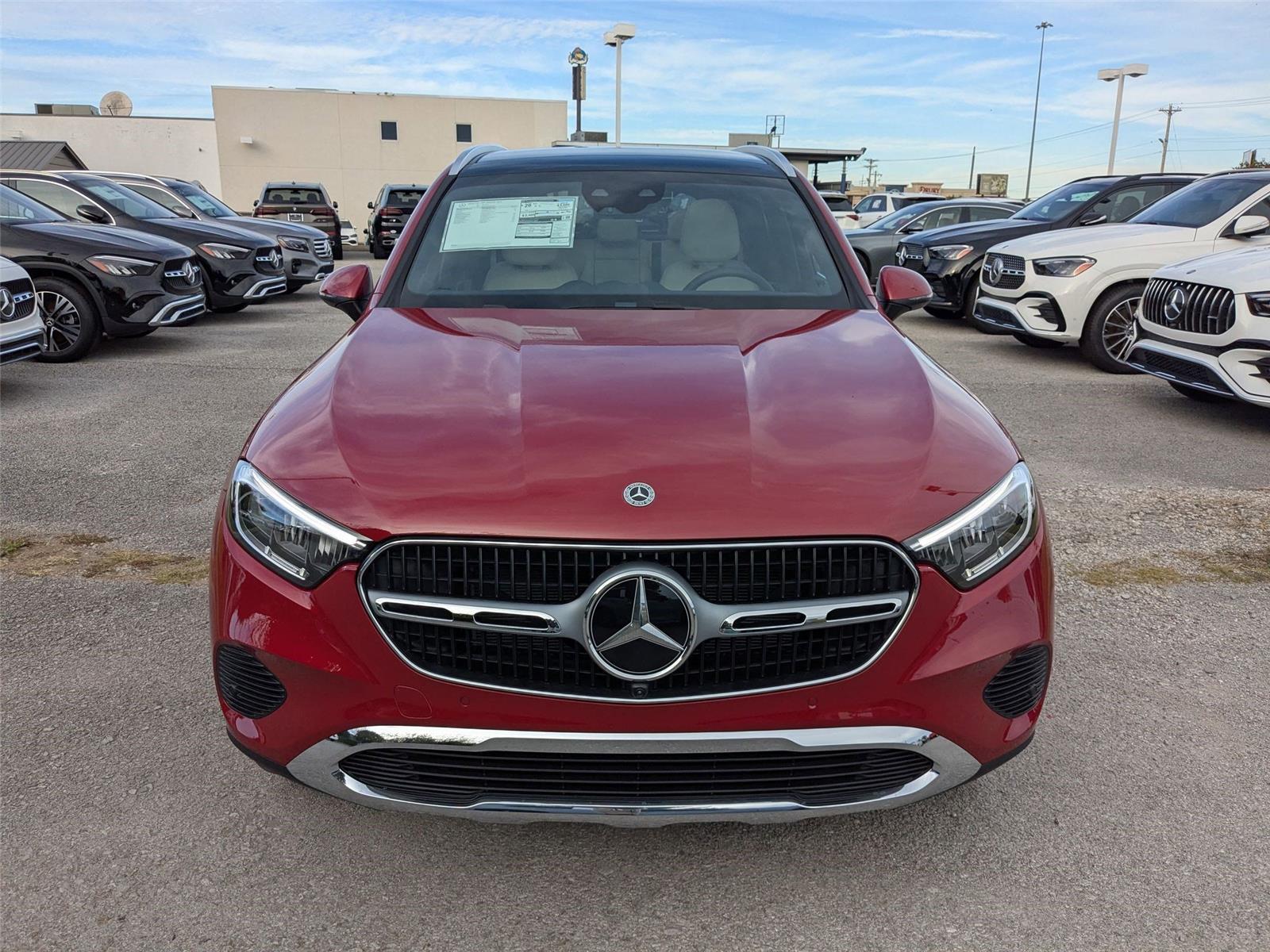 2026 Mercedes Benz GLC 300 4MATIC photo 2