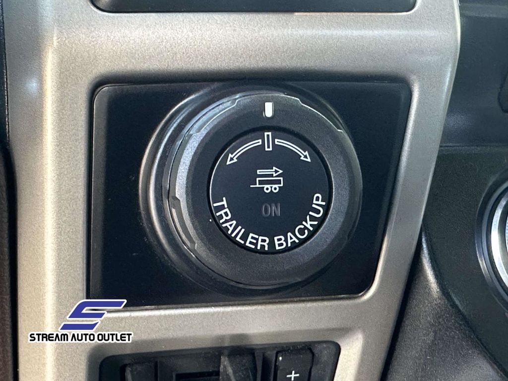 2016 Ford F-150 King Ranch photo 31