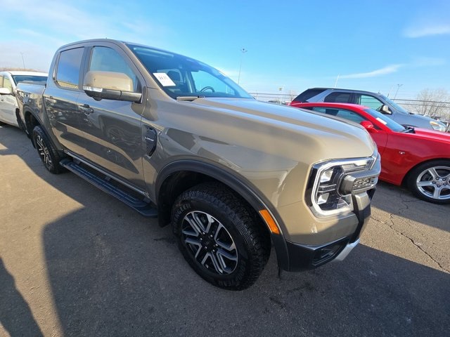 2025 Ford Ranger Lariat photo 2