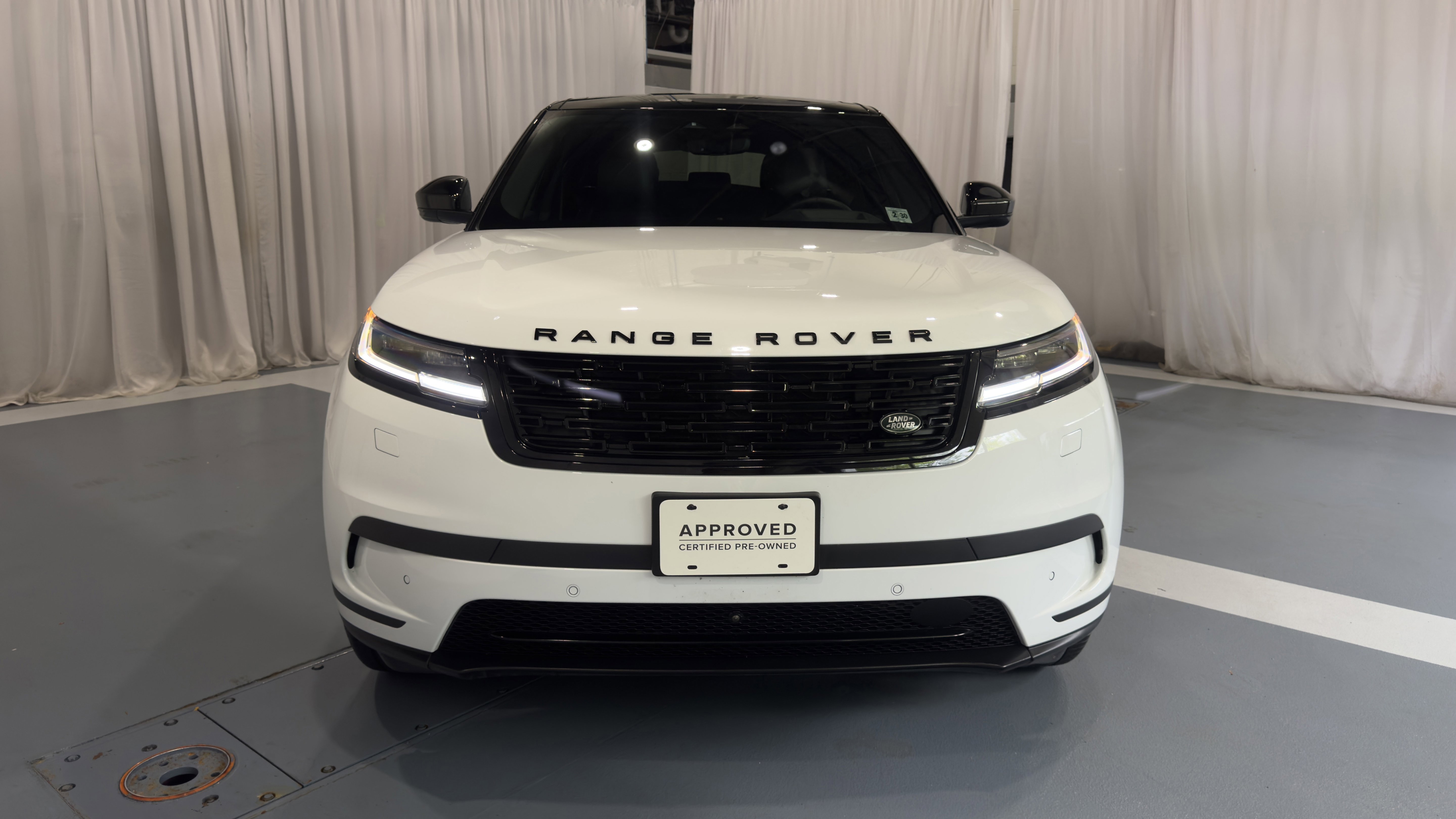 2025 Land Rover Range Rover Velar S Velar photo 8