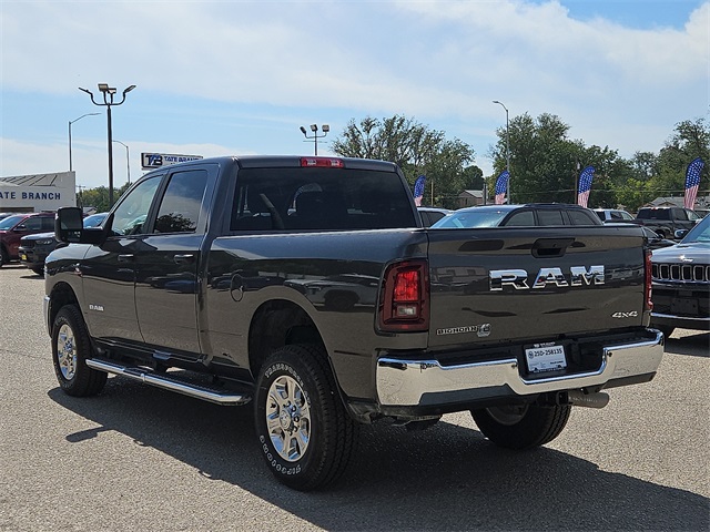 2025 Ram 2500 Big Horn photo 3