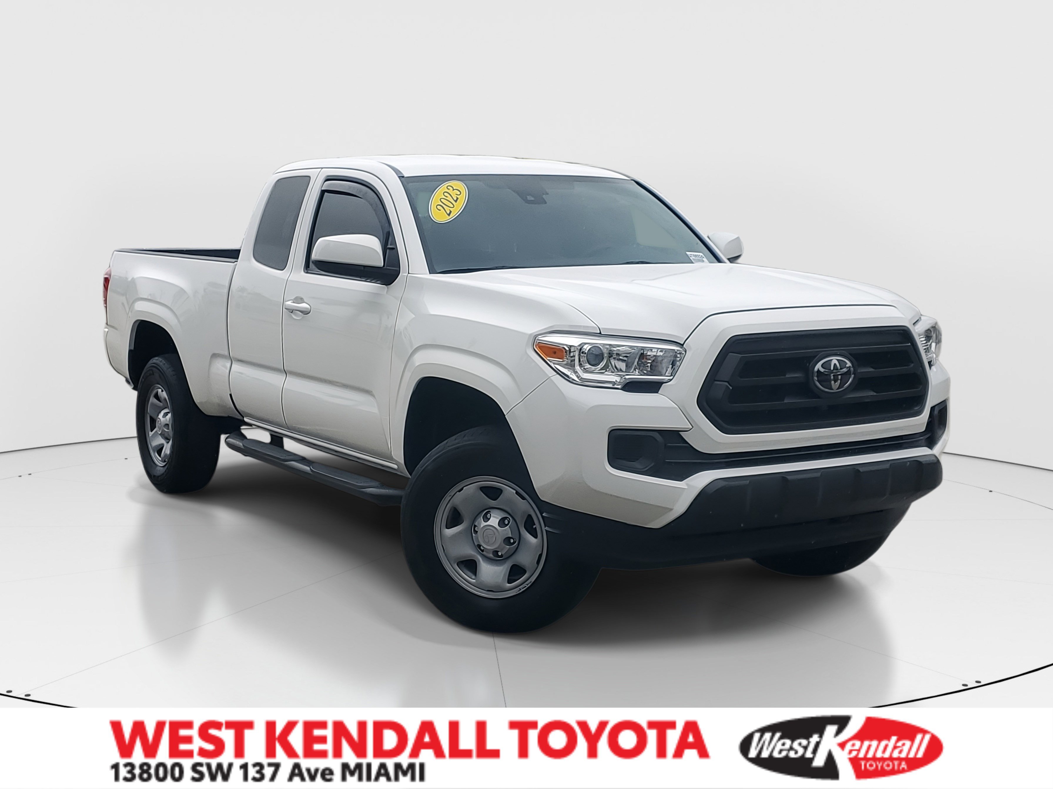 2023 Toyota Tacoma SR's photo