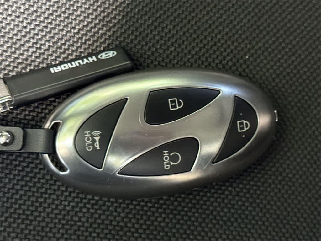 2026 Hyundai Santa Fe SE photo 26