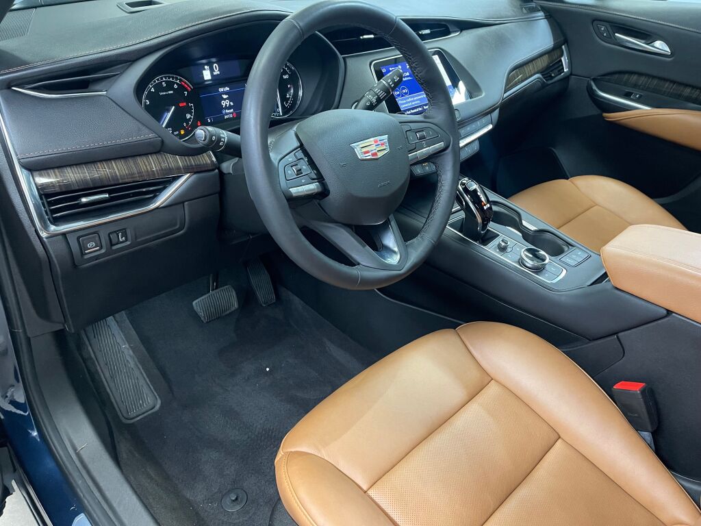 2022 Cadillac XT4 Premium Luxury photo 7
